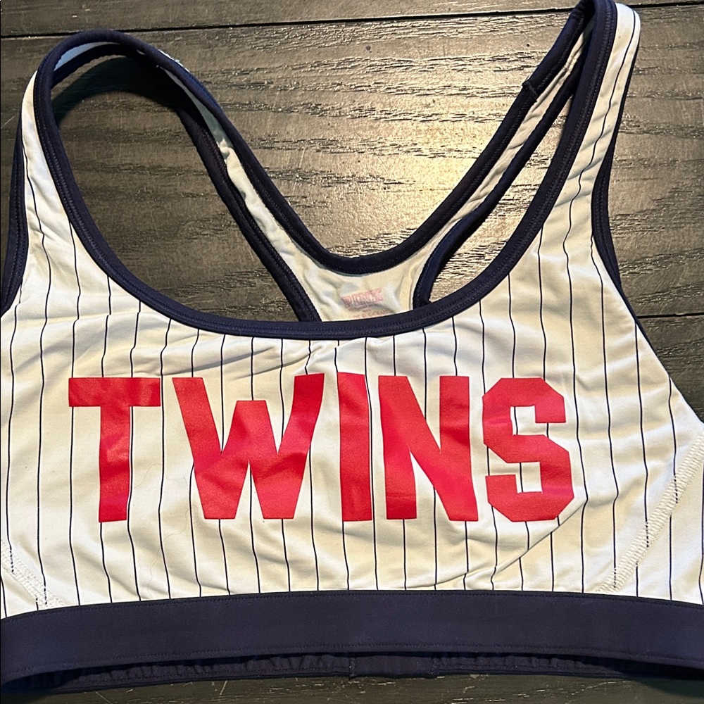 PINK Victoria’s Secret Twins sports bra